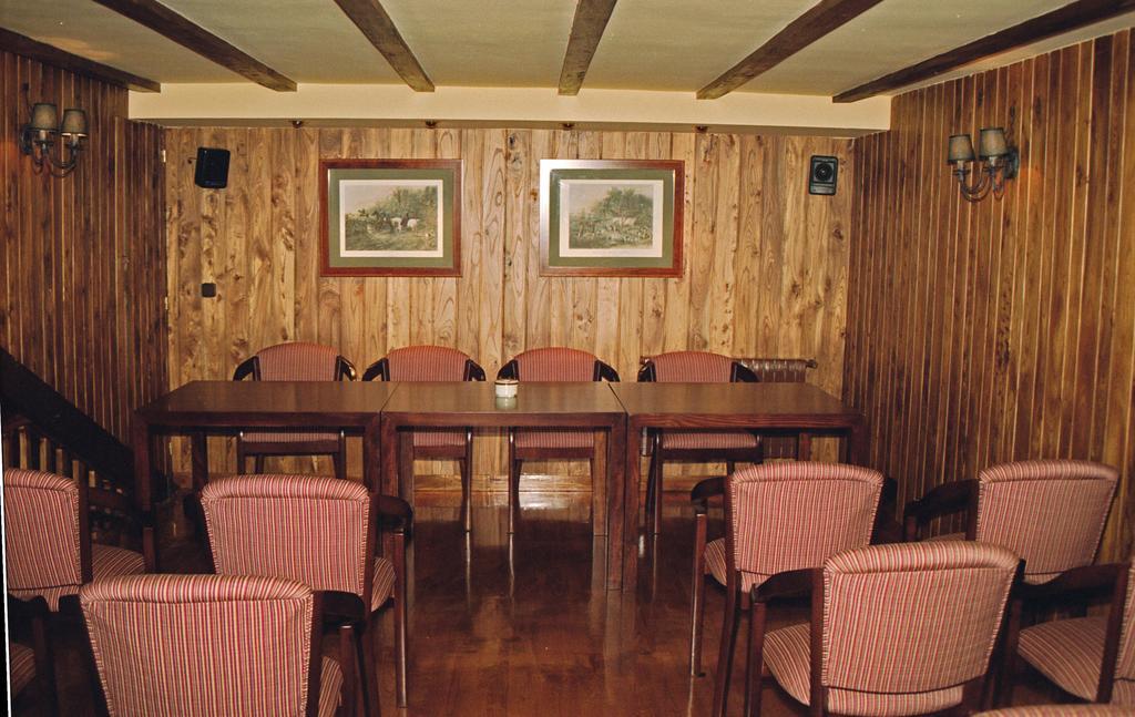 Hotel Presa Riaño Exteriör bild