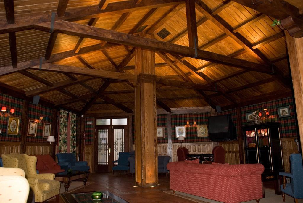 Hotel Presa Riaño Exteriör bild