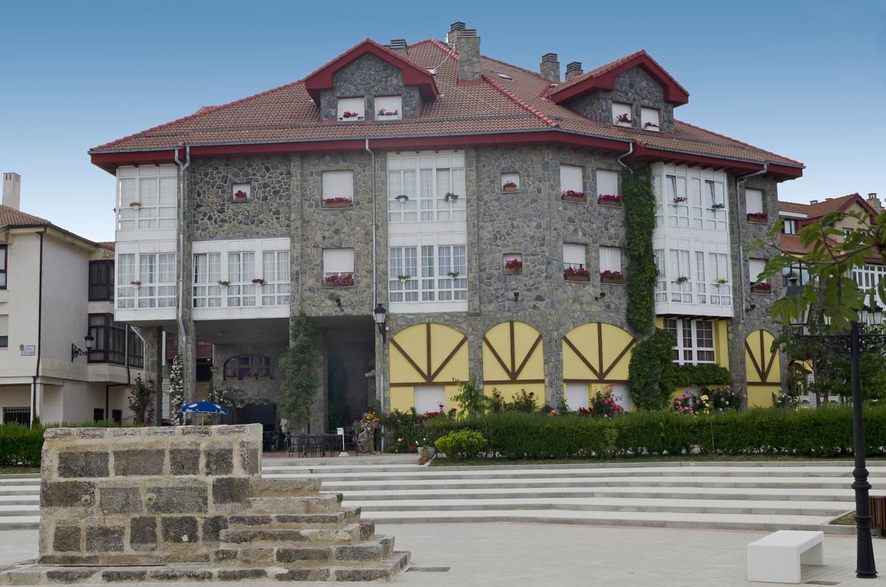 Hotel Presa Riaño Exteriör bild